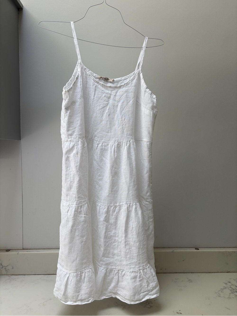 Valentina White Lightweight Linen Scoop Neck Top